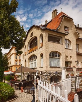 Klenot vídeňské secese, skrytý poklad Olomouce, bývalé lékařské zařízení… Vila Primavesi nad Bezručovými sady rozhodně...