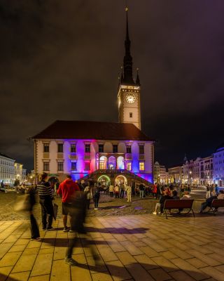 O uplynulém víkendu se do centra Olomouce vrátilo oblíbené noční muzicírování pod renesanční lodžií. 🎶 V rámci Dnů...