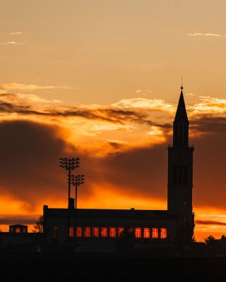 Dnes, tři minuty po čtvrté hodině odpolední, Slunce vstoupilo do znamení Kozoroha a nastal zimní slunovrat – po nejdelší...